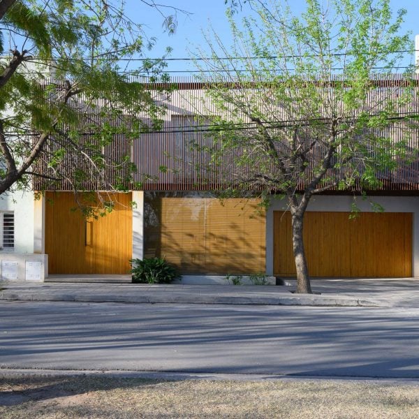 Christian Schlatter covers the Cordoba house with weathering steel